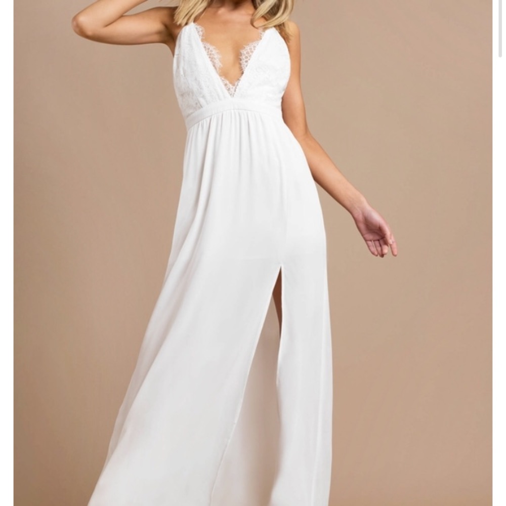 White maxi dress